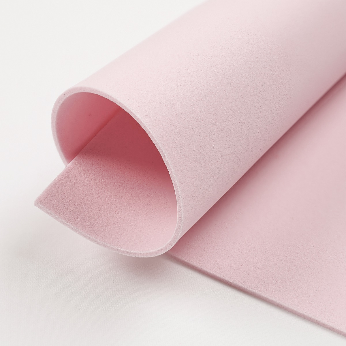 eva-foam-solid-color-2mm-05-rosa-chiaro-2500x2500-01-b-mondo-tessuti