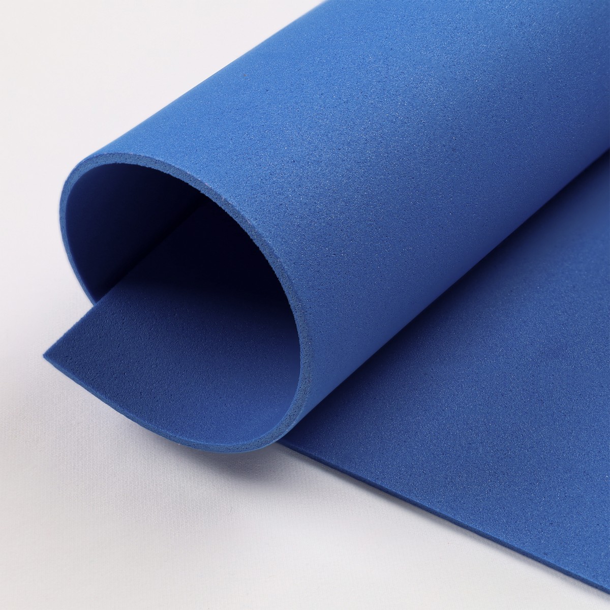eva-foam-solid-color-2mm-12-royal-2500x2500-01-mondo-tessuti