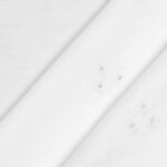Tessuto Piquet di Cotone Ricamato - Fiore Bianco Fondo Bianco - Mezzo Metro