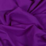 Tessuto Lycra Opaca. Si tratta di un materiale creato apposta per aderire alla figura corporea. Elastico e allungabile è dunque molto usato nel mondo dello sport