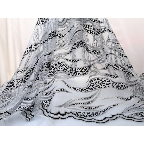 Tulle Floccato Glitter Disegno A - al Metro - Bianco Floccato Nero Glitter Argento